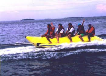 Pulau Ayer Resort And Cottages Джакарта Екстериор снимка